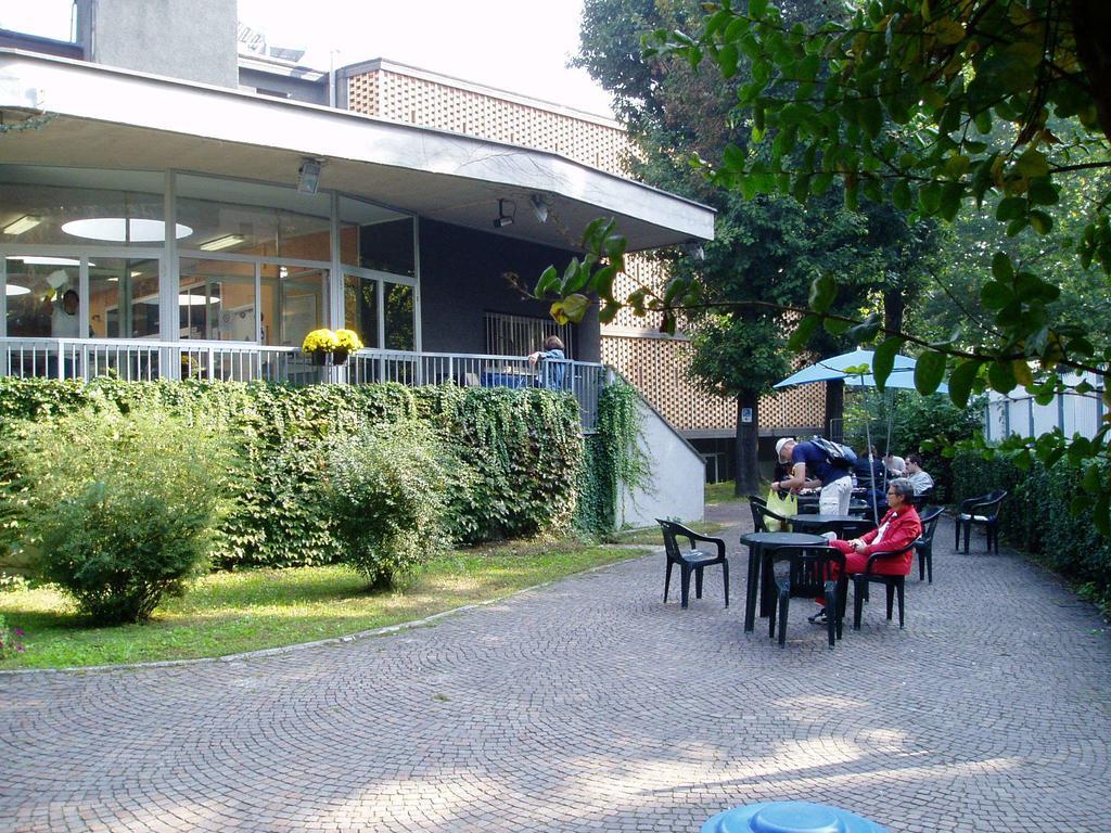 Ostello Aig Piero Rotta Milan Exterior photo